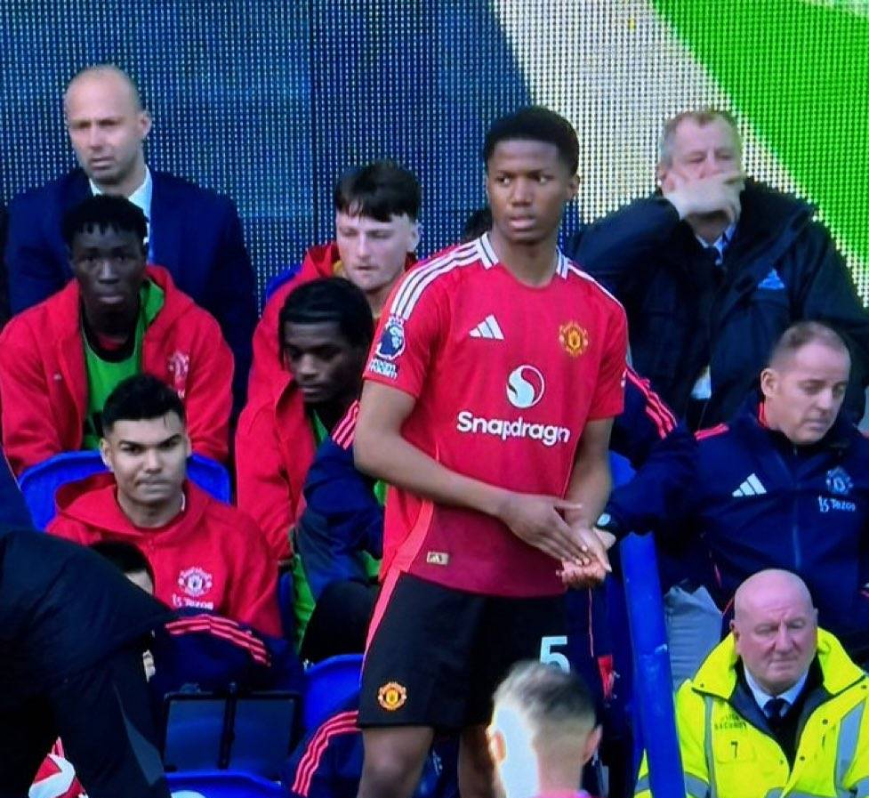 亚博体育 -关键时刻体能课后，瓦伦西亚遗憾出局备战足总杯，悬念犹存，细节决定成败 