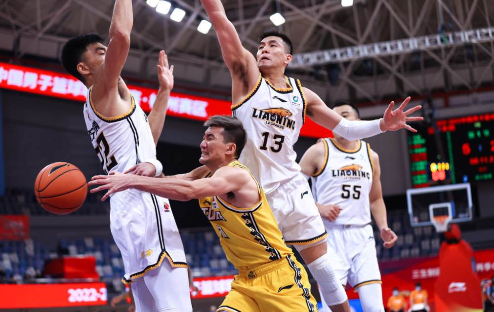 亚博入口 -金州勇士发布备战花絮；加时末段临场应变；CBA常规赛任务艰巨；轮换策略成焦点的简单介绍