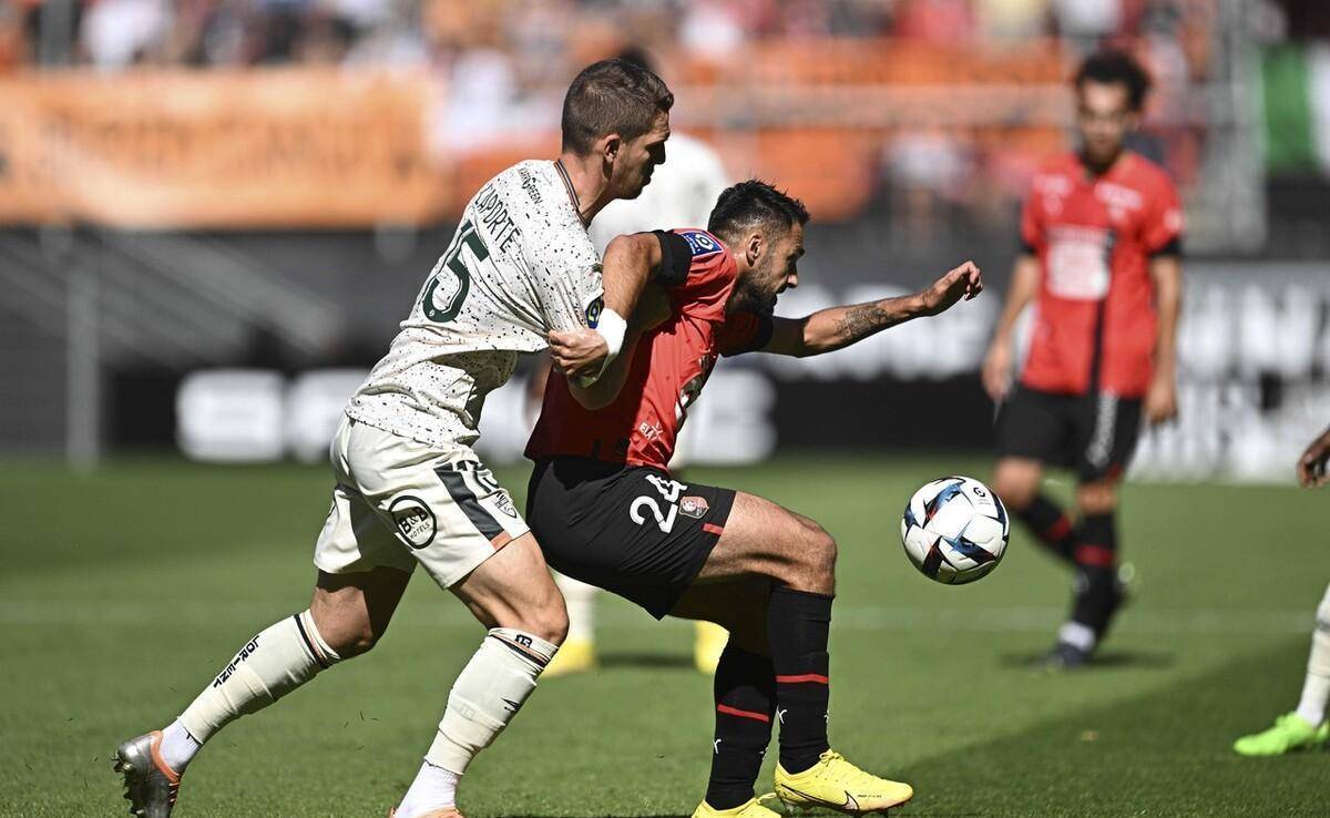 亚博体育网站 -关于门兴格拉德巴赫训练开放日，清晨内部沟通引欢呼，法甲在即，训练强度明显提升的信息